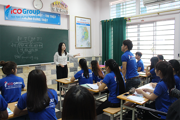 Với chương trình tư vấn du học Hàn Quốc khép kín tại ICOGroup, các em được học tiếng Hàn miễn phí từ năm lớp 12.